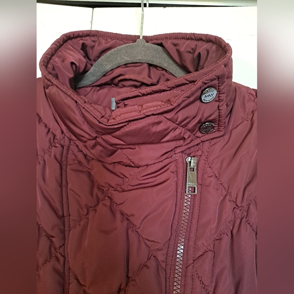 Andrew Marc Quilted Puffer Vest - Picture 4 of 6